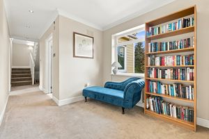 LAKESIDE LODGE- click for photo gallery